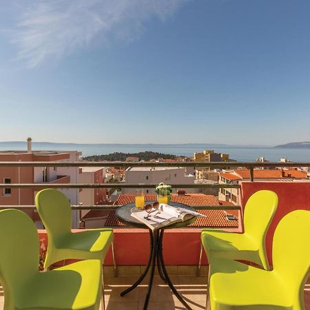 Lovely Apartment In Makarska With Kitchenette 외부 사진